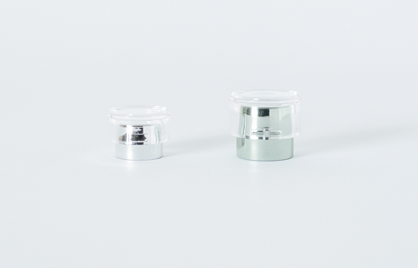 内パーツの蒸着被膜が削れてしまう