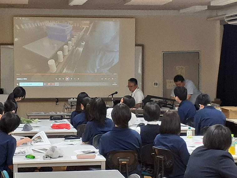 足利工業高校ワークショップの様子1