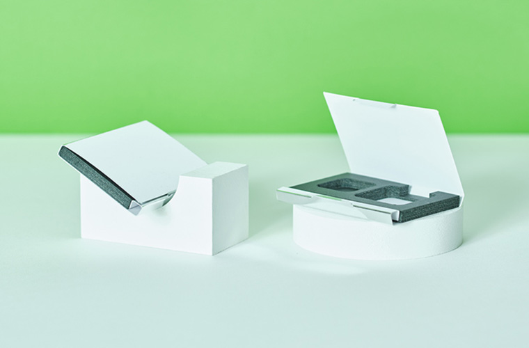 紙の可能性を広げる、未来のコンパクト